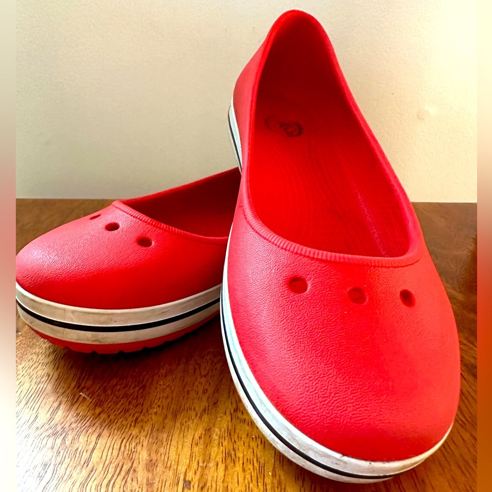 Crocs slip on loafer shoe kids 2